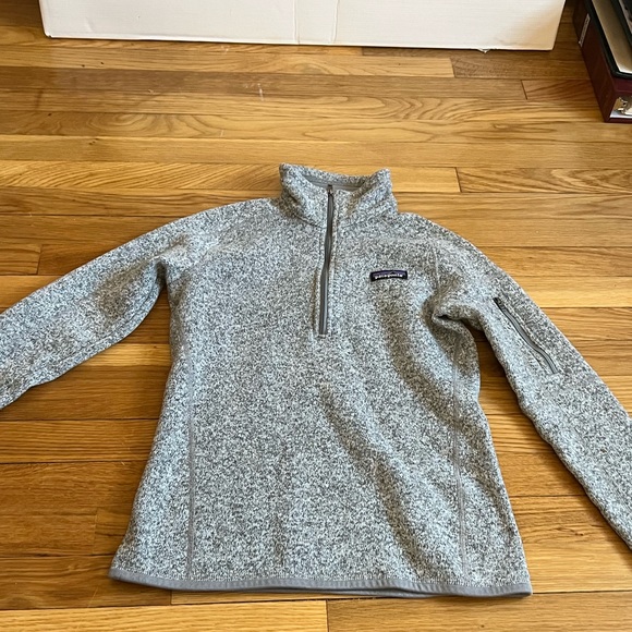 Patagonia Sweatshirt - Picture 4 of 11